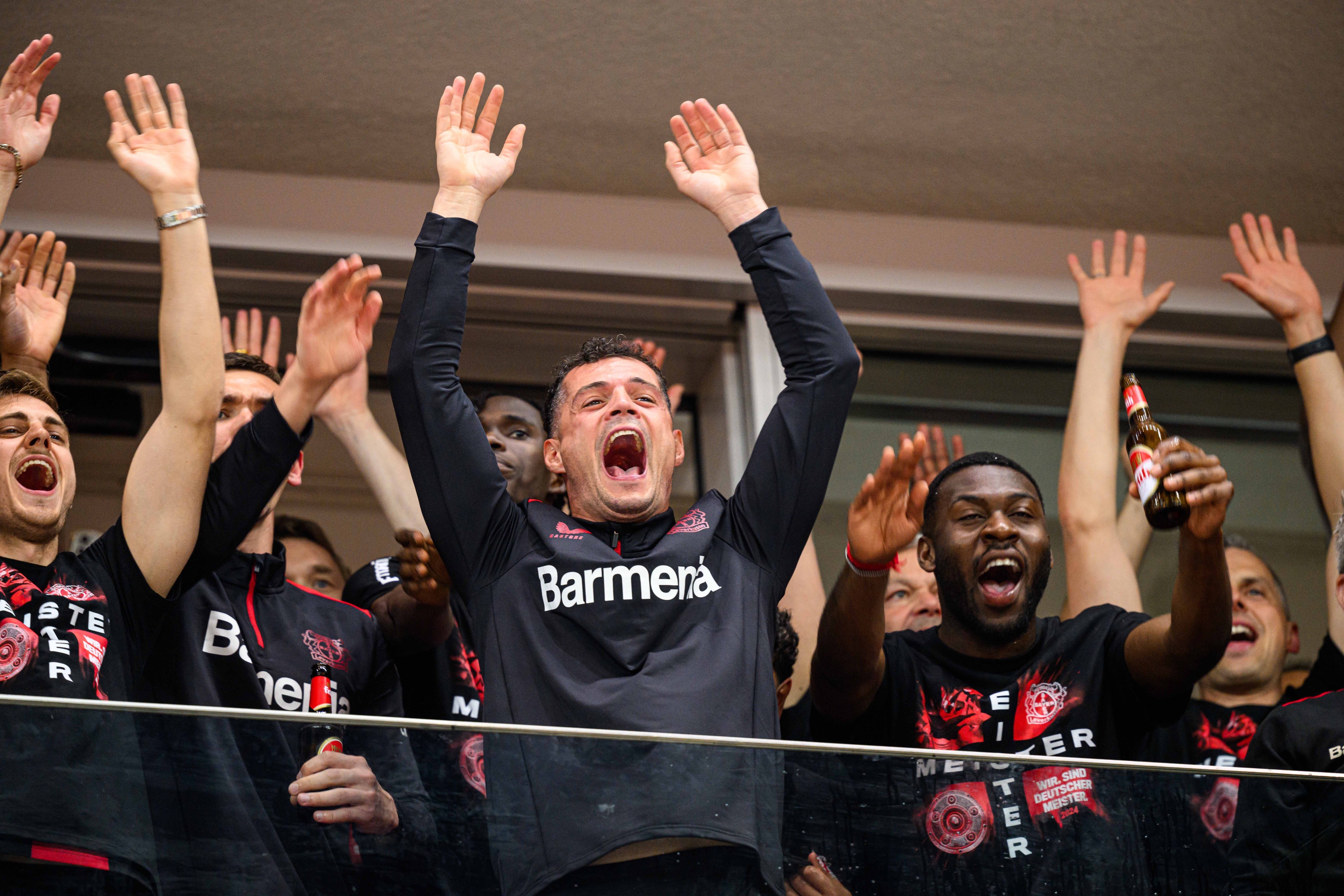 国际比赛日德甲焦点战，比利亚雷亚尔官宣签约，信心回归，医务组通报恢复的简单介绍