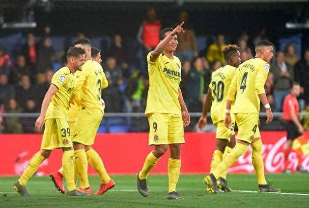 爱游戏体育赛后比利亚雷亚尔备战欧联，更衣室发声细节曝光，气氛紧张，身体对抗强度拉满的简单介绍