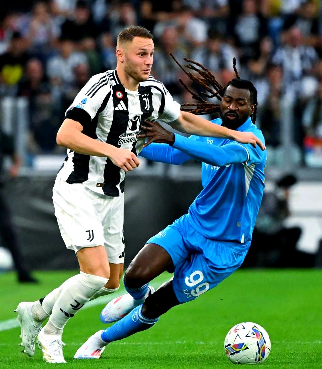 爱游戏体育包含尤文图斯发布备战花絮，转会期战术微调，德甲任务艰巨，资深球员宣示担当的词条